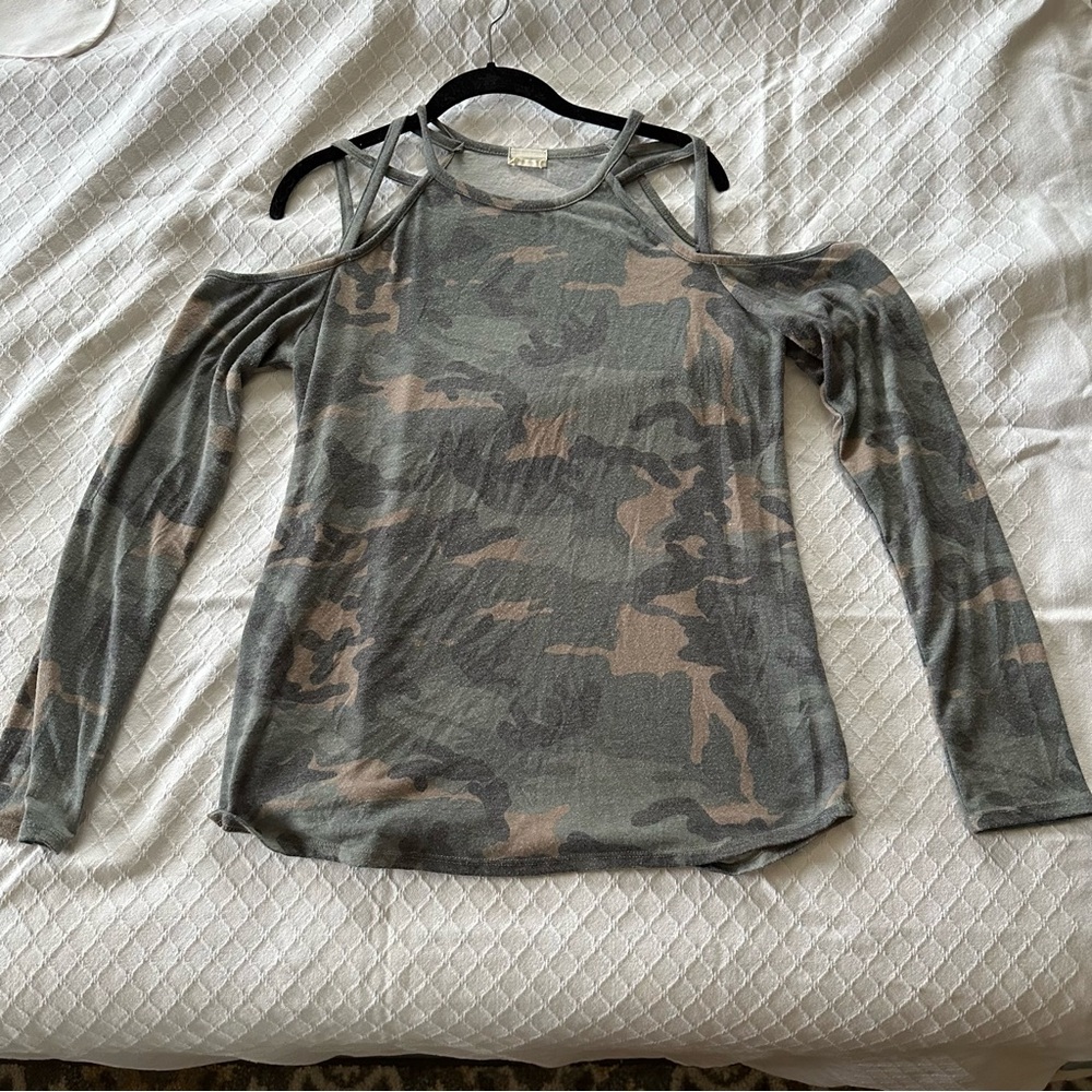 Camo Cold Shoulder Top